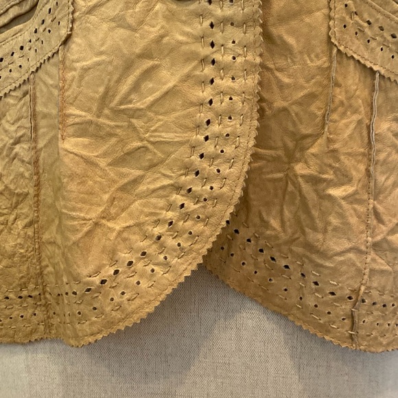 Wilson’s Leather Womens Tan Textured Leather w Die Cut Pattern Border Blazer/ XL - Picture 13 of 15